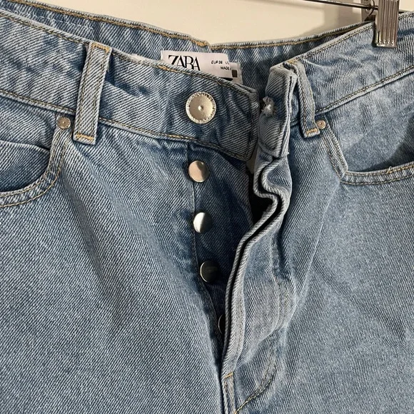 High Waist Mom Jean Shorts Relaxed Fit Size 4 Zara - Picture 3 of 6